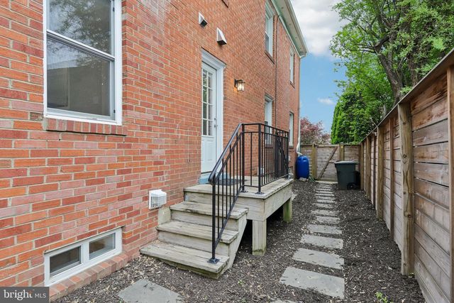 305 ASHBY ST, Alexandria, VA 22305