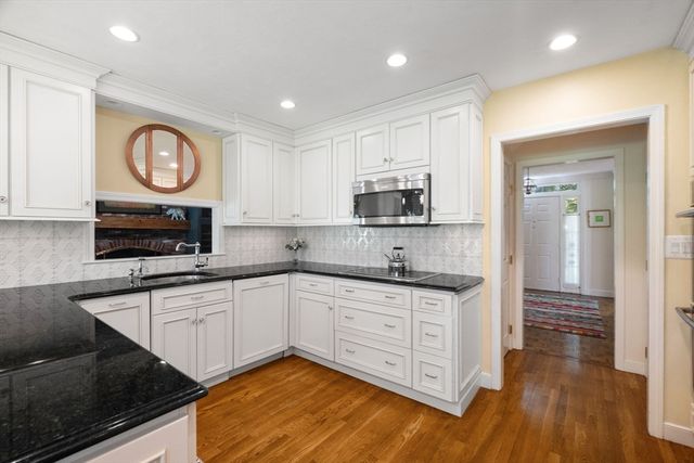 125 Oxbow Road, Needham, MA 02492