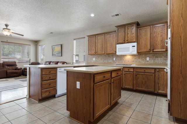 3324 Shiloh Road NE, Rio Rancho, NM 87144
