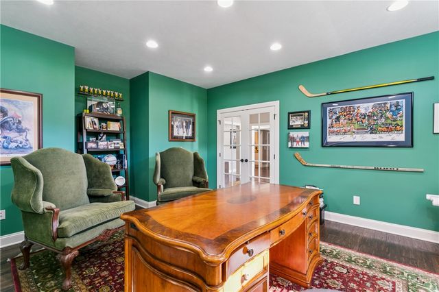 103 Waterside Dr, Chippewa Twp, PA 15010