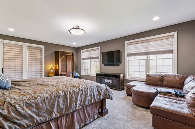 103 Waterside Dr, Chippewa Twp, PA 15010