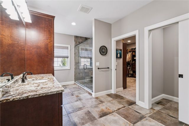 103 Waterside Dr, Chippewa Twp, PA 15010