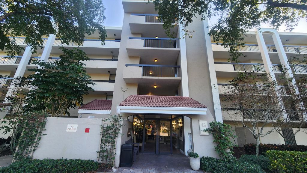 820 Lavers Circle G306, Delray Beach, FL 33444