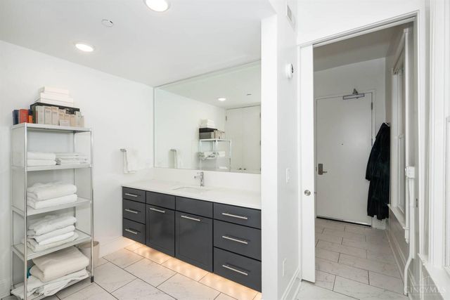 1203 Vine Street, Cincinnati, OH 45202