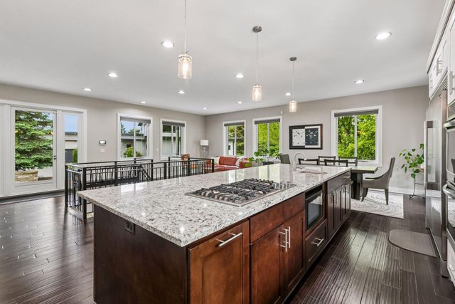2900 Skyline Drive, Eagan, MN 55121