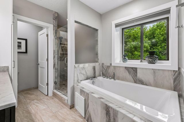2900 Skyline Drive, Eagan, MN 55121