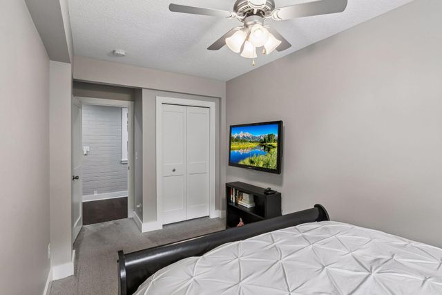 2900 Skyline Drive, Eagan, MN 55121