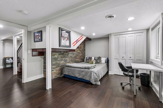 2900 Skyline Drive, Eagan, MN 55121