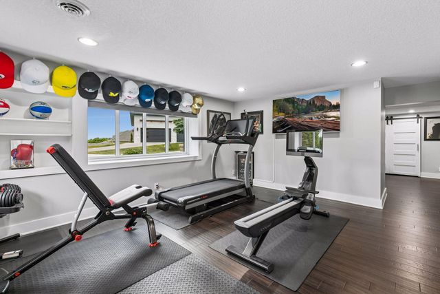 2900 Skyline Drive, Eagan, MN 55121