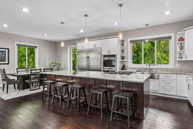 2900 Skyline Drive, Eagan, MN 55121