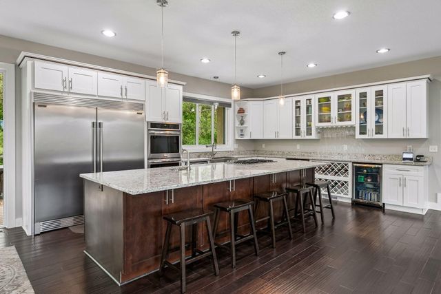 2900 Skyline Drive, Eagan, MN 55121