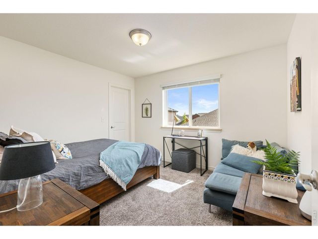 1324 Country Ct, Longmont, CO 80501