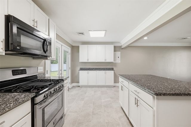 225 Sandalwood Dr, Cranberry Twp, PA 16066