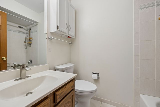 730 Yorktown Drive, Algonquin, IL 60102