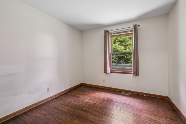 730 Yorktown Drive, Algonquin, IL 60102