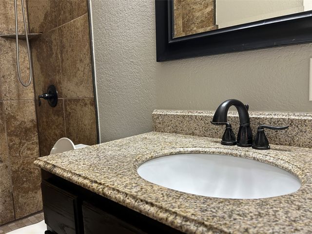 1414 harmon, Arlington, TX 76010