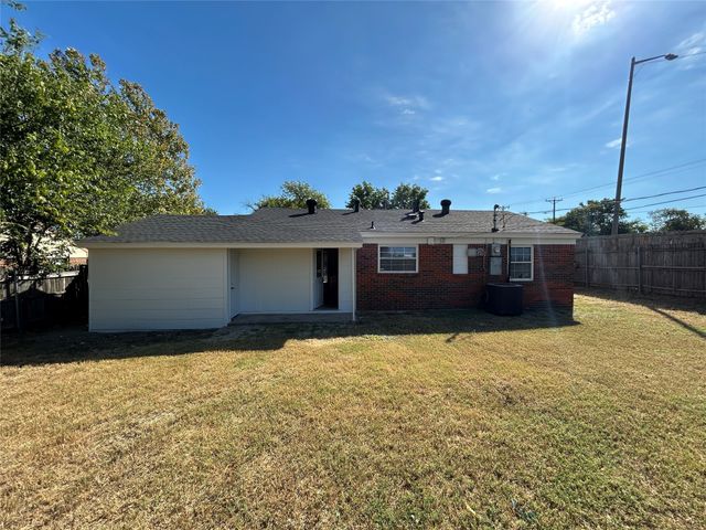 1414 harmon, Arlington, TX 76010