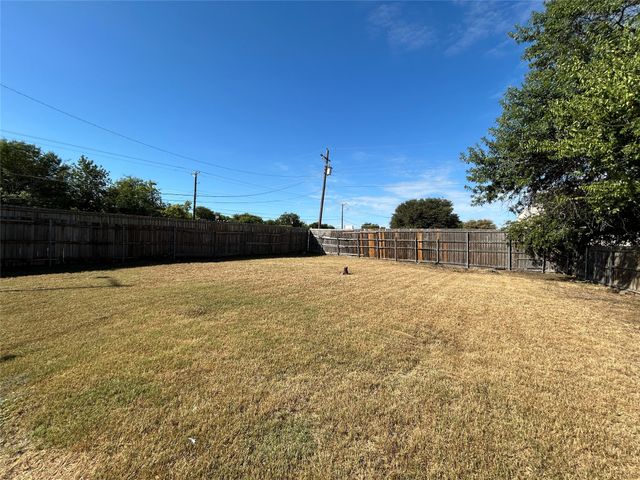 1414 harmon, Arlington, TX 76010