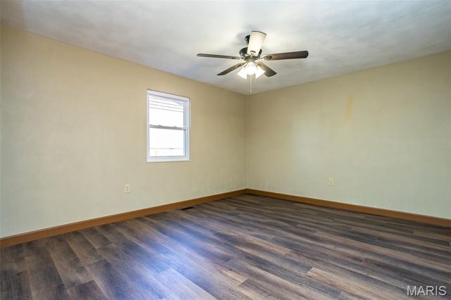 502 Lindenwood Drive, Troy, IL 62294