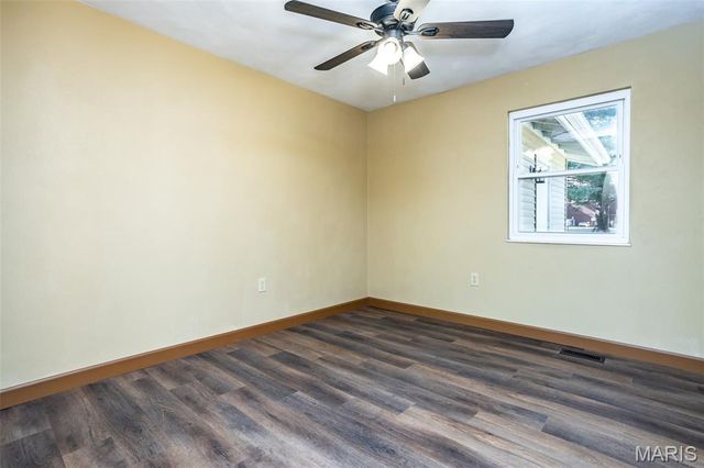 502 Lindenwood Drive, Troy, IL 62294