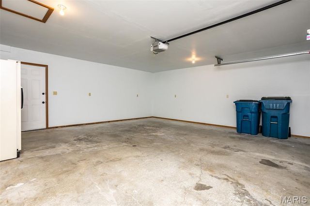 502 Lindenwood Drive, Troy, IL 62294