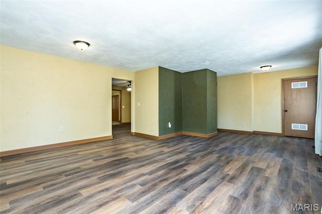 502 Lindenwood Drive, Troy, IL 62294