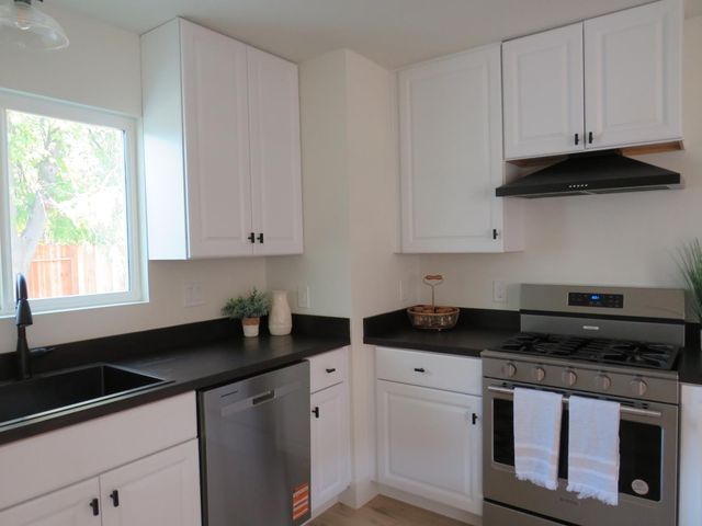 6225 Rumford Ave, Citrus Heights, CA 95621