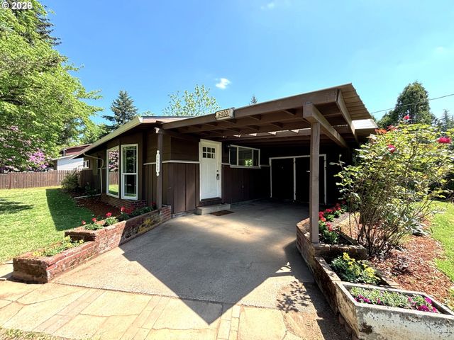 16800 Se IVON St, Portland, OR 97236