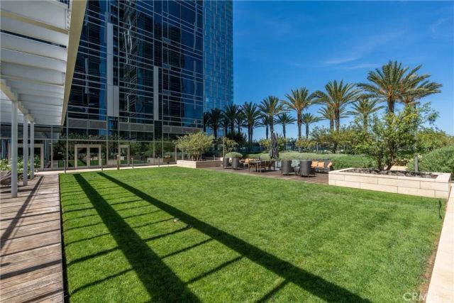 877 Francisco Street 819, Los Angeles, CA 90017