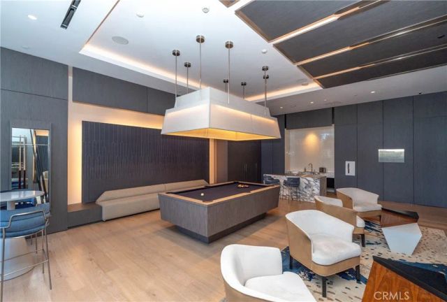 877 Francisco Street 819, Los Angeles, CA 90017