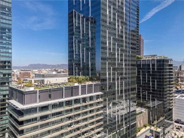877 Francisco Street 819, Los Angeles, CA 90017