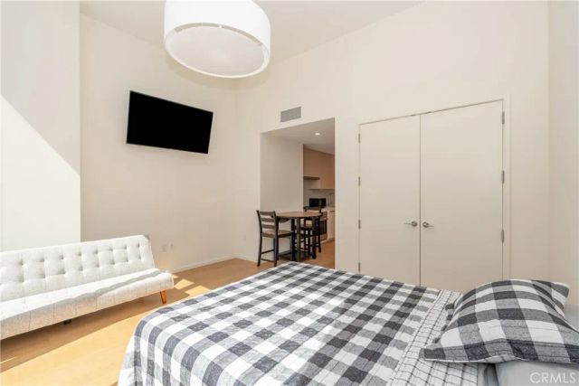 877 Francisco Street 819, Los Angeles, CA 90017