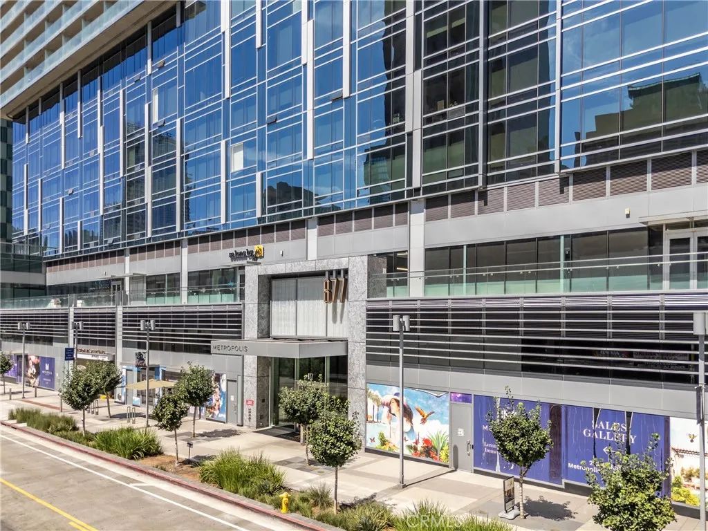 877 Francisco Street 819, Los Angeles, CA 90017