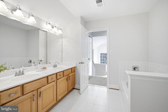 11866 TIMBER KNOLL CT, Herndon, VA 20170