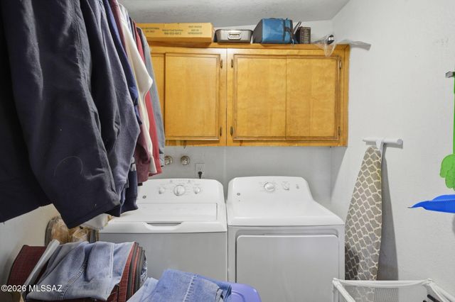 3102 S Sunset Villa, Tucson, AZ 85713