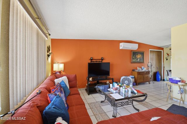 3102 S Sunset Villa, Tucson, AZ 85713