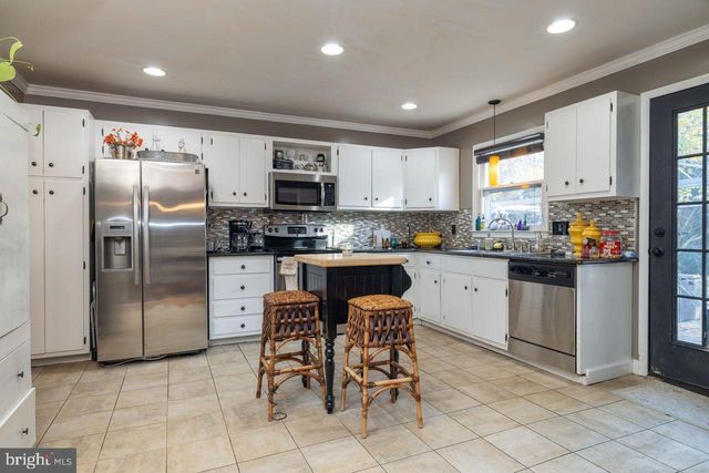 1135 ELDERON DR, Wilmington, DE 19808