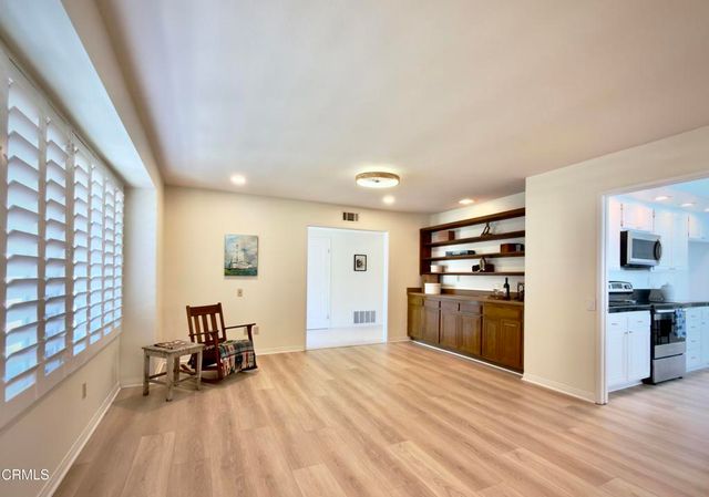 44006 Village 44, Camarillo, CA 93012