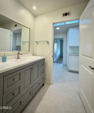 44006 Village 44, Camarillo, CA 93012