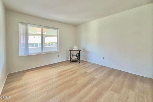 44006 Village 44, Camarillo, CA 93012