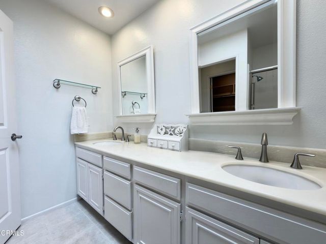 44006 Village 44, Camarillo, CA 93012