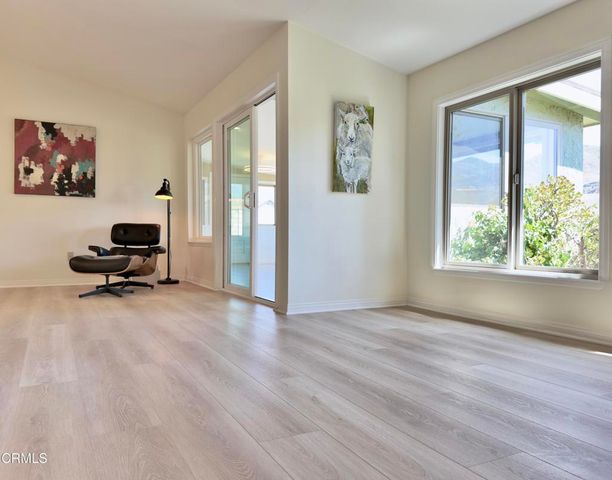 44006 Village 44, Camarillo, CA 93012