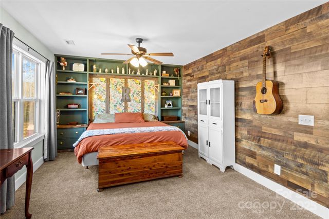 225 Zeb Road, Union Grove, NC 28689