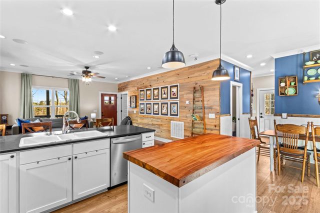 225 Zeb Road, Union Grove, NC 28689