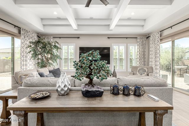 4075 E GRAND CANYON Drive, Chandler, AZ 85249