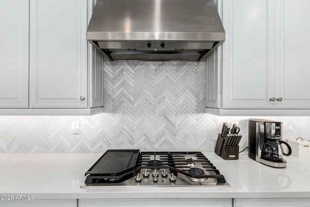 4075 E GRAND CANYON Drive, Chandler, AZ 85249