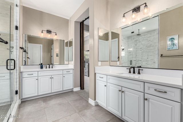 4075 E GRAND CANYON Drive, Chandler, AZ 85249