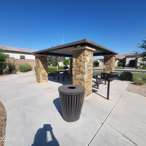 4075 E GRAND CANYON Drive, Chandler, AZ 85249