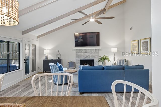 11 Muirfield Rd, Hilton Head Island, SC 29928