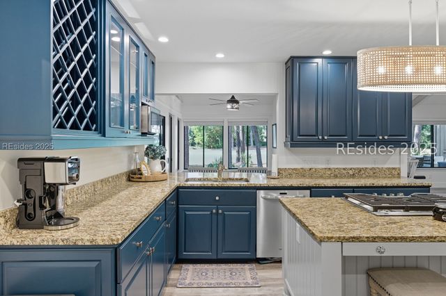 11 Muirfield Rd, Hilton Head Island, SC 29928